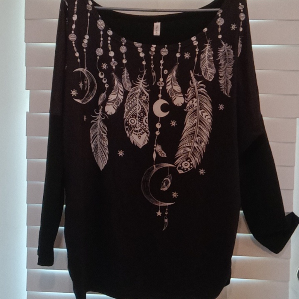 Dreamcatcher black shirt